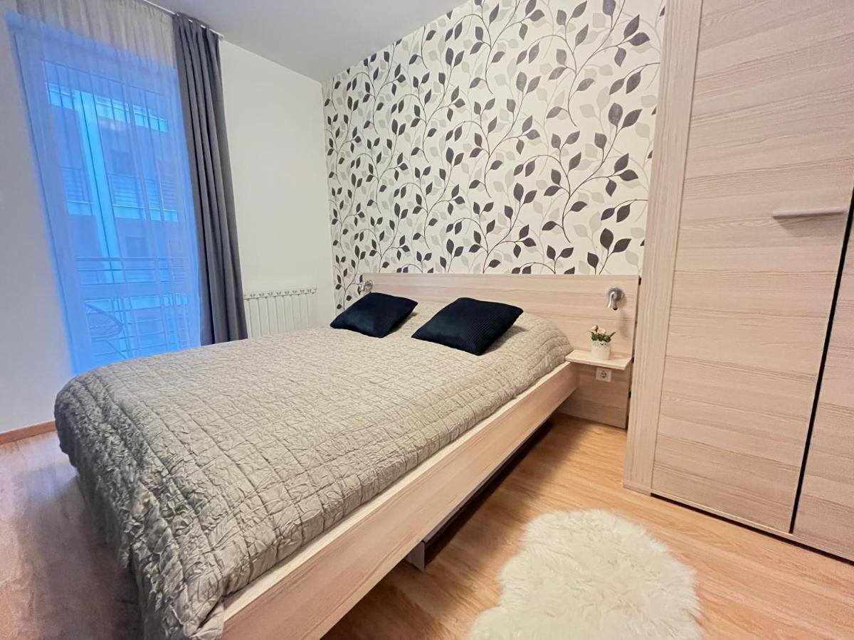 Corvin Pearl Deluxe Apartment Budapest Exterior photo